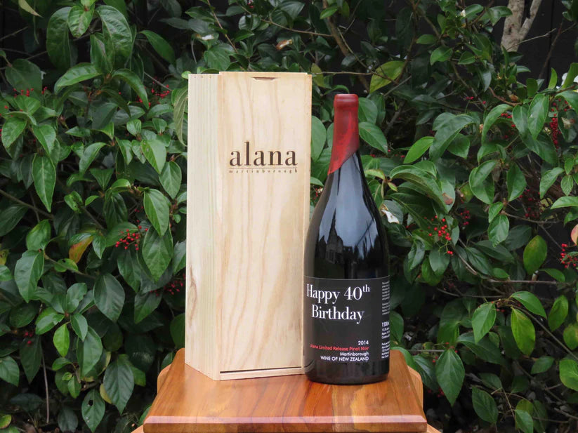 Wooden wine gift box with sliding lid (for 1500ml magnum wine bottle)